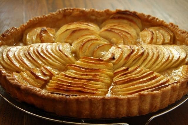 Make an Apple Tart instead of a Pie for Thanksgiving ...
